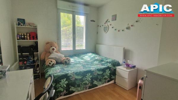 GROSLAY,

APPARTEMENT VENDU LOUÉ.

Dans résidence ...