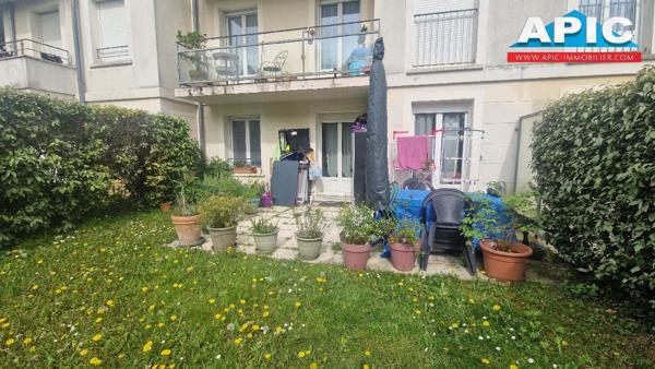 GROSLAY,

APPARTEMENT VENDU LOUÉ.

Dans résidence ...