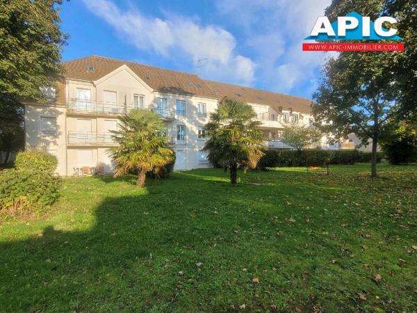 GROSLAY,

APPARTEMENT VENDU LOUÉ.

Dans résidence ...