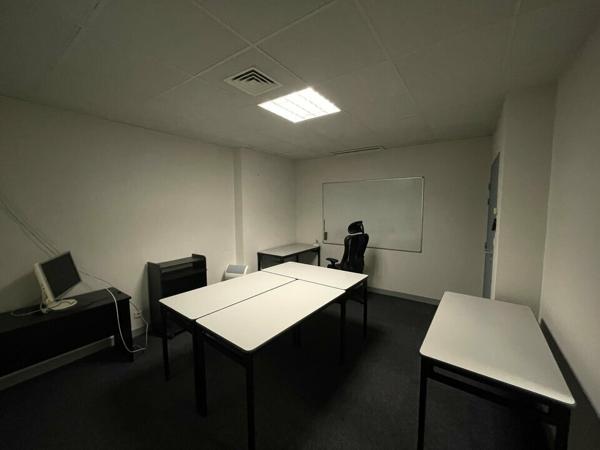 GRAND POITIERS - BUREAUX A LOUER DE 115M² - FUTUROSCOPE PROCHE AUTOROUTE