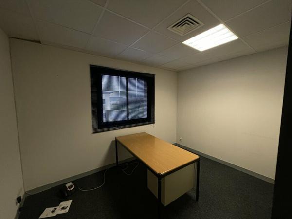 GRAND POITIERS - BUREAUX A LOUER DE 115M² - FUTUROSCOPE PROCHE AUTOROUTE