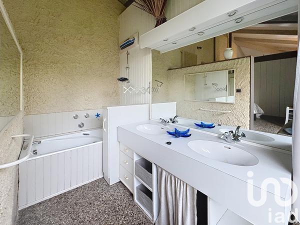 Maison à vendre 5 pièces 137 m² Carignan-de-Bordeaux