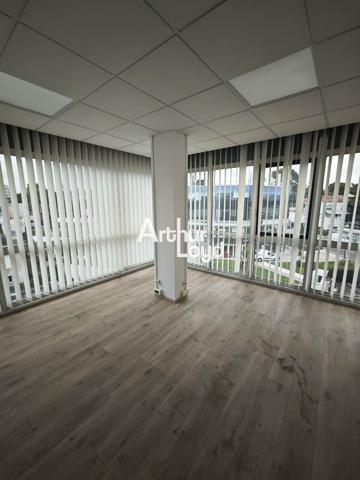 BUREAUX A LOUER DE 160M² SAINT LAURENT DU VAR