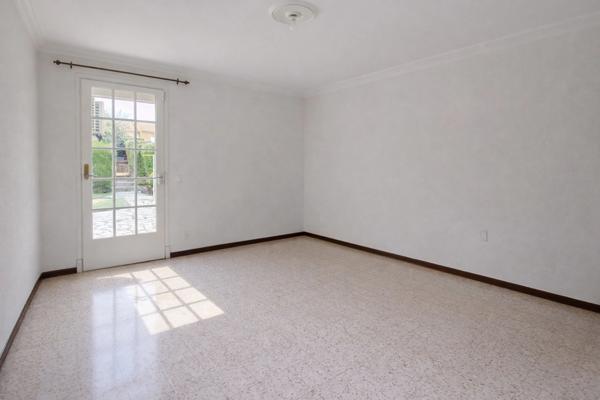 Villa plain pied Béziers 4 pièces jardin garage