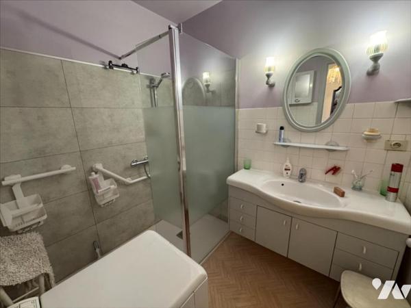 APPARTEMENT + CAVE+ GARAGE