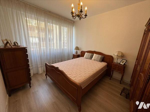 APPARTEMENT + CAVE+ GARAGE