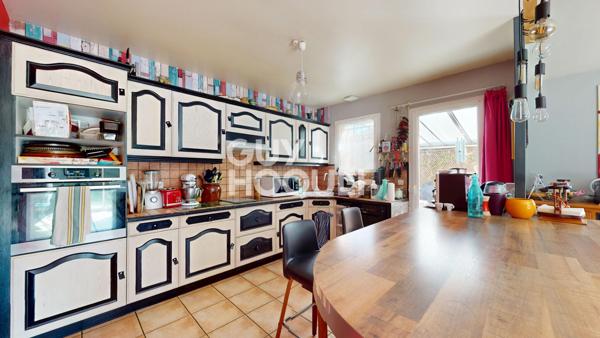 PAU (64000), Maison 4 pièces de 100 m² de 2001.