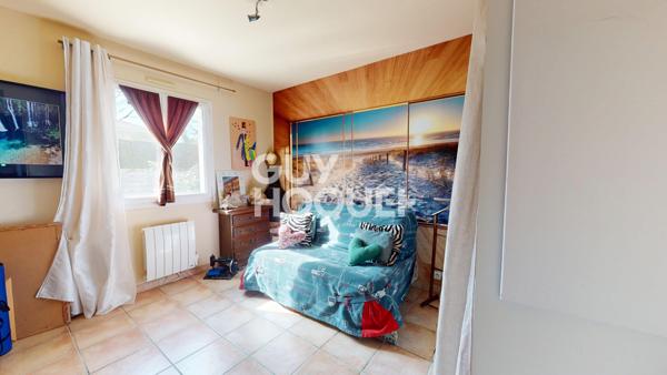 PAU (64000), Maison 4 pièces de 100 m² de 2001.