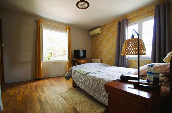 LA ROCHELLE Maison jardin piscine + logement indépendant