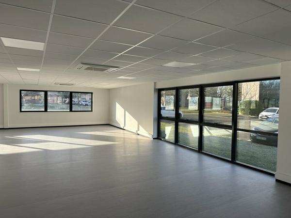 BUREAUX à LOUER de 445 m²