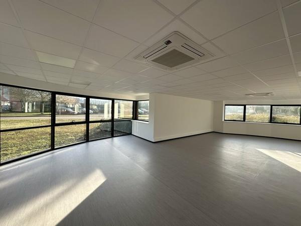 BUREAUX à LOUER de 445 m²