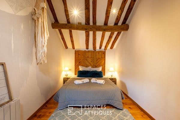 Ancien presbitère rénové en maison ou chambres d’hôtes à la montagne