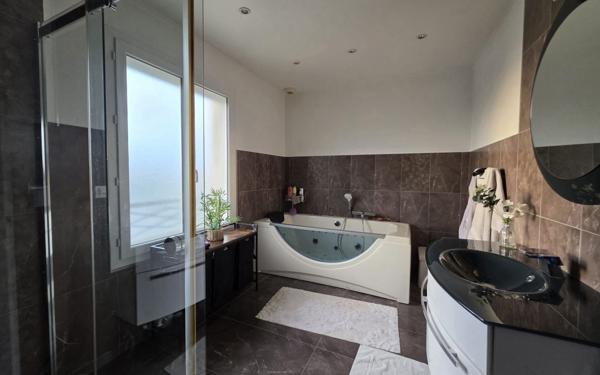 Maison à vendre    5 pièces •  Triel-sur-Seine