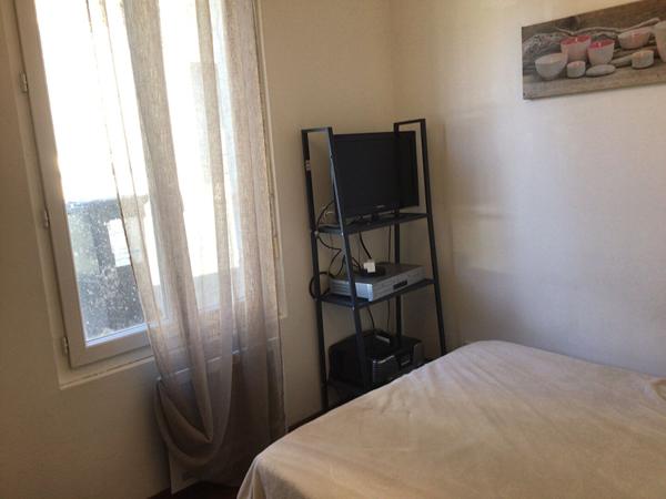 A Vendre en exclusivité! Appartement T1 Bis meublé, situé à Luçon, avec locataire en place.