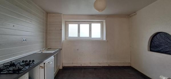 Maison de village 96 m2 3 chambres en bon état