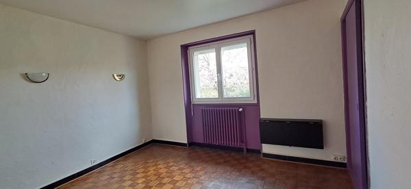Maison de village 96 m2 3 chambres en bon état