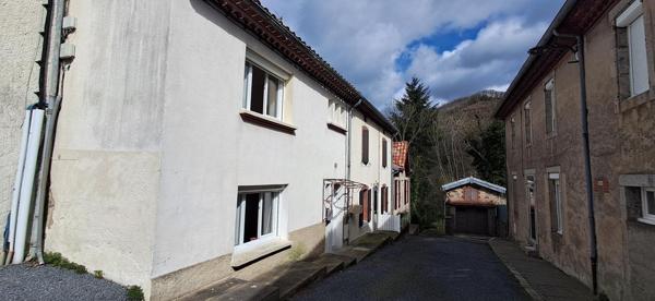 Maison de village 96 m2 3 chambres en bon état