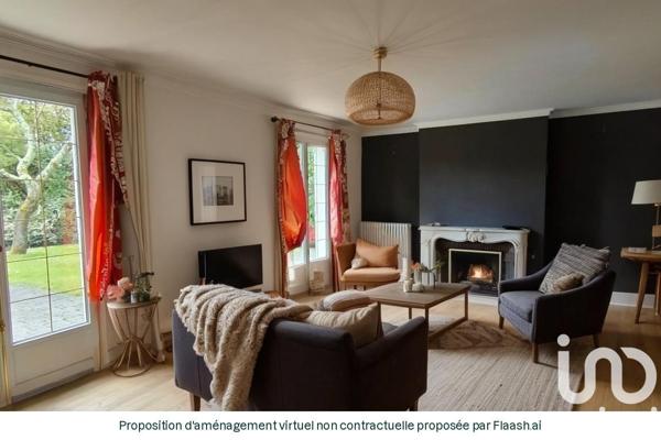 Maison traditionnelle 9 pièces de 217 m² à Saint-Avé (56890)