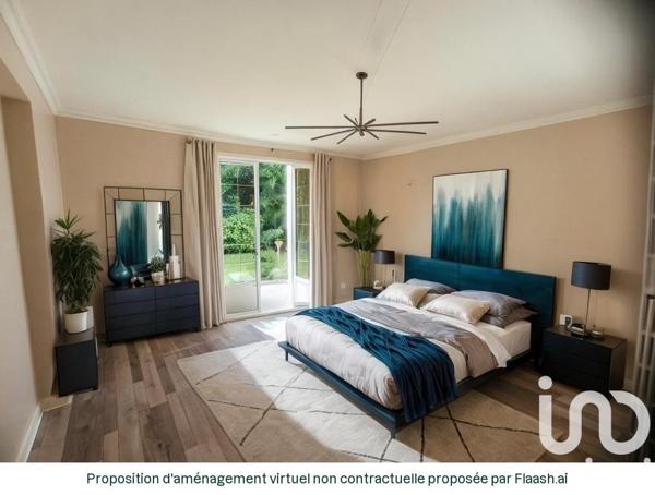 Maison traditionnelle 9 pièces de 217 m² à Saint-Avé (56890)