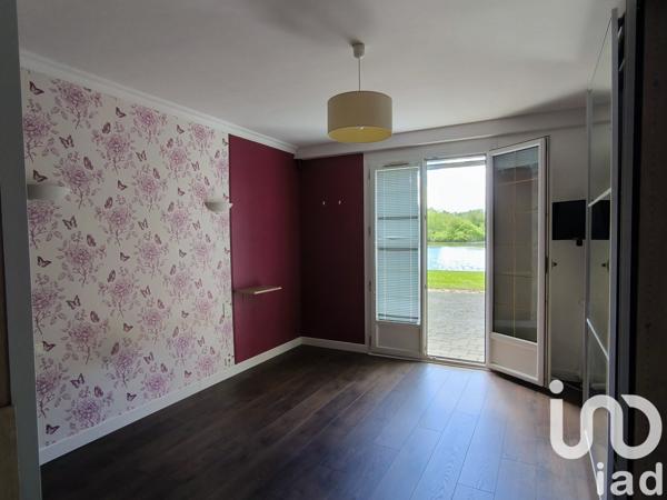 Maison traditionnelle 9 pièces de 217 m² à Saint-Avé (56890)