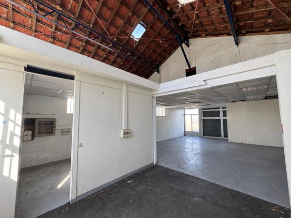 Local commercial à louer à Draveil (91)– bâtiment indépendant et façade sur rue