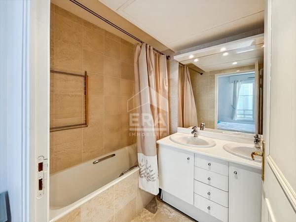 Beau 2 pièces meublé de 46 m², lumineux & très bien agencé