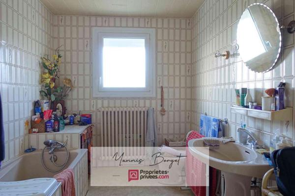 Maison familiale avec grand terrain - 3 chambres