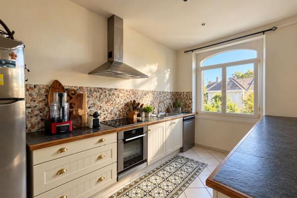 A VENDRE- Maison de charme des années 30 à deux pas du port et du cœur de ville – VANNES