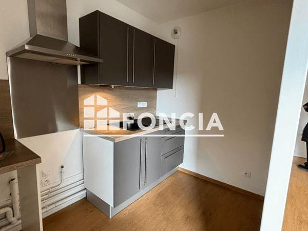 Location Appartement 2 pièces 49.6 m² - 1 PLACE KARINE RUBY Evreux 27000