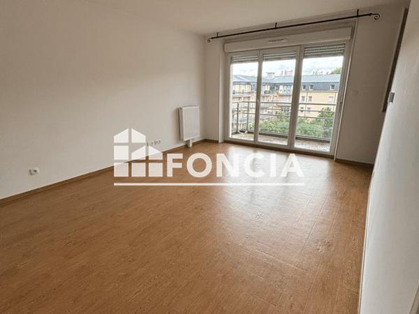 Location Appartement 2 pièces 49.6 m² - 1 PLACE KARINE RUBY Evreux 27000