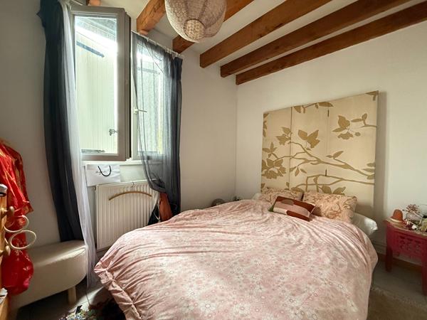 Begles proche stade Moga à vendre appartement T4 duplex avec garage fermé.