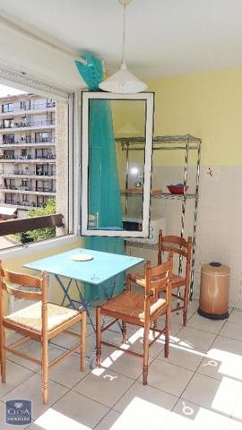 Appartement à louer 1 pièce 28m²