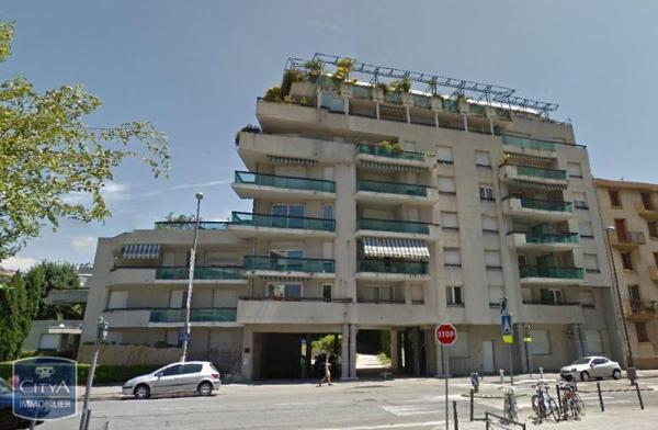 Appartement à louer 1 pièce 28m²