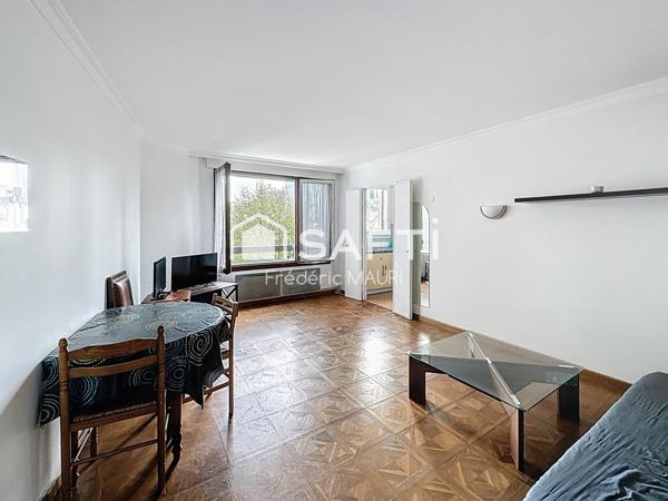 2 pièces spacieux & lumineux, au Calme - avec cave