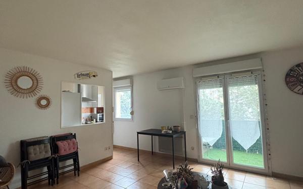 Appartement à louer    2 pièces • 48 m2 Nîmes