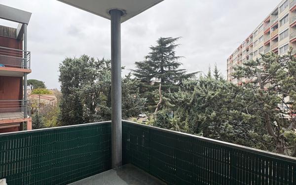 Appartement à louer    2 pièces • 48 m2 Nîmes