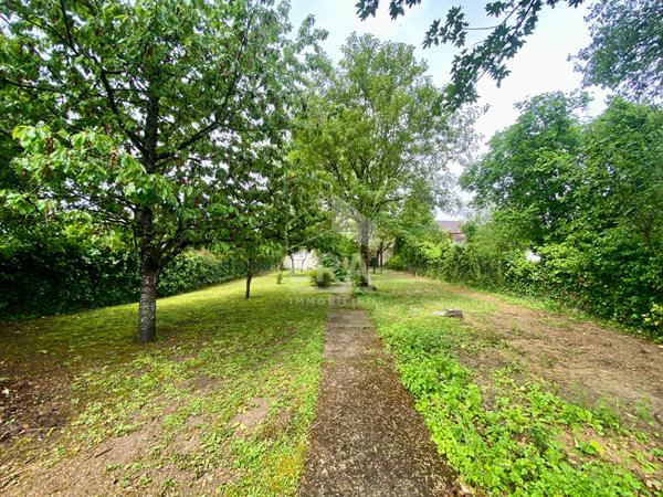 Terrain à vendre de 400 m² à Montereau Fault Yonne - Quartier Ville Haute