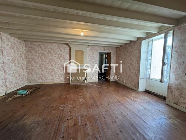 MAISON À RÉNOVER AVEC DÉPENDANCES - TRÈS BEAU POTENTIEL