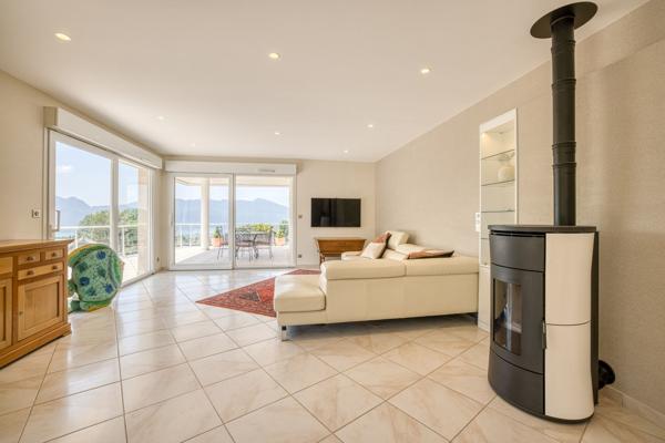 Vente Maison de luxe Pugny-Chatenod 6 Pièces 210 m²