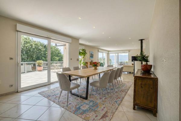 Vente Maison de luxe Pugny-Chatenod 6 Pièces 210 m²