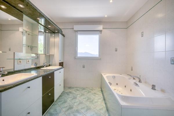 Vente Maison de luxe Pugny-Chatenod 6 Pièces 210 m²