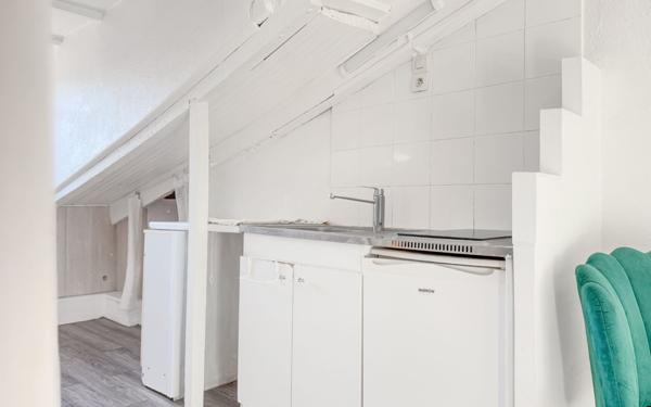 Appartement à vendre    1 pièce • 17,10 m2 Nice