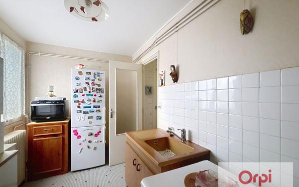 Appartement à louer    3 pièces • 62,41 m2 Montluçon