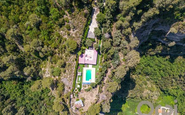 Maison à vendre    6 pièces •  Colomars