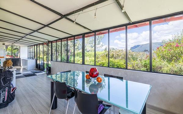 Maison à vendre    6 pièces •  Colomars