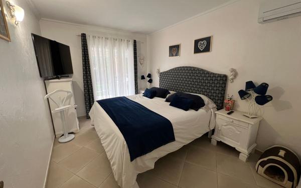 Maison à vendre    4 pièces •  Carros