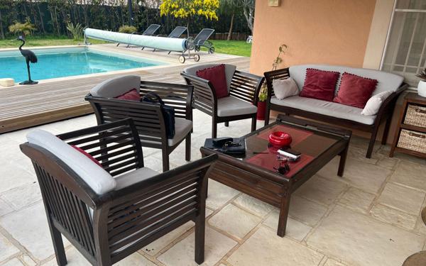 Maison à vendre    4 pièces •  Carros