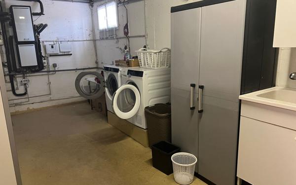 Maison à vendre    4 pièces •  Carros