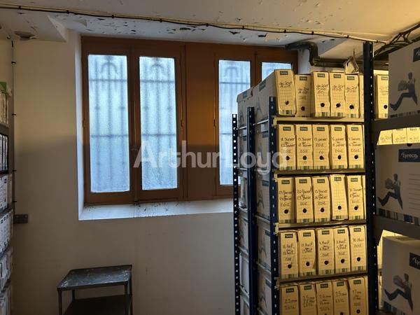 À vendre : Bureaux spacieux et lumineux au coeur d'un quartier dynamique de Roubaix - Accessibilité optimale et forte attractivité