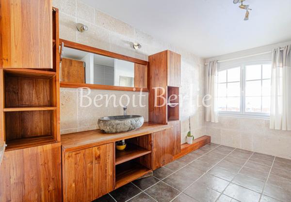 Maison familiale, piscine, T3 attenant !